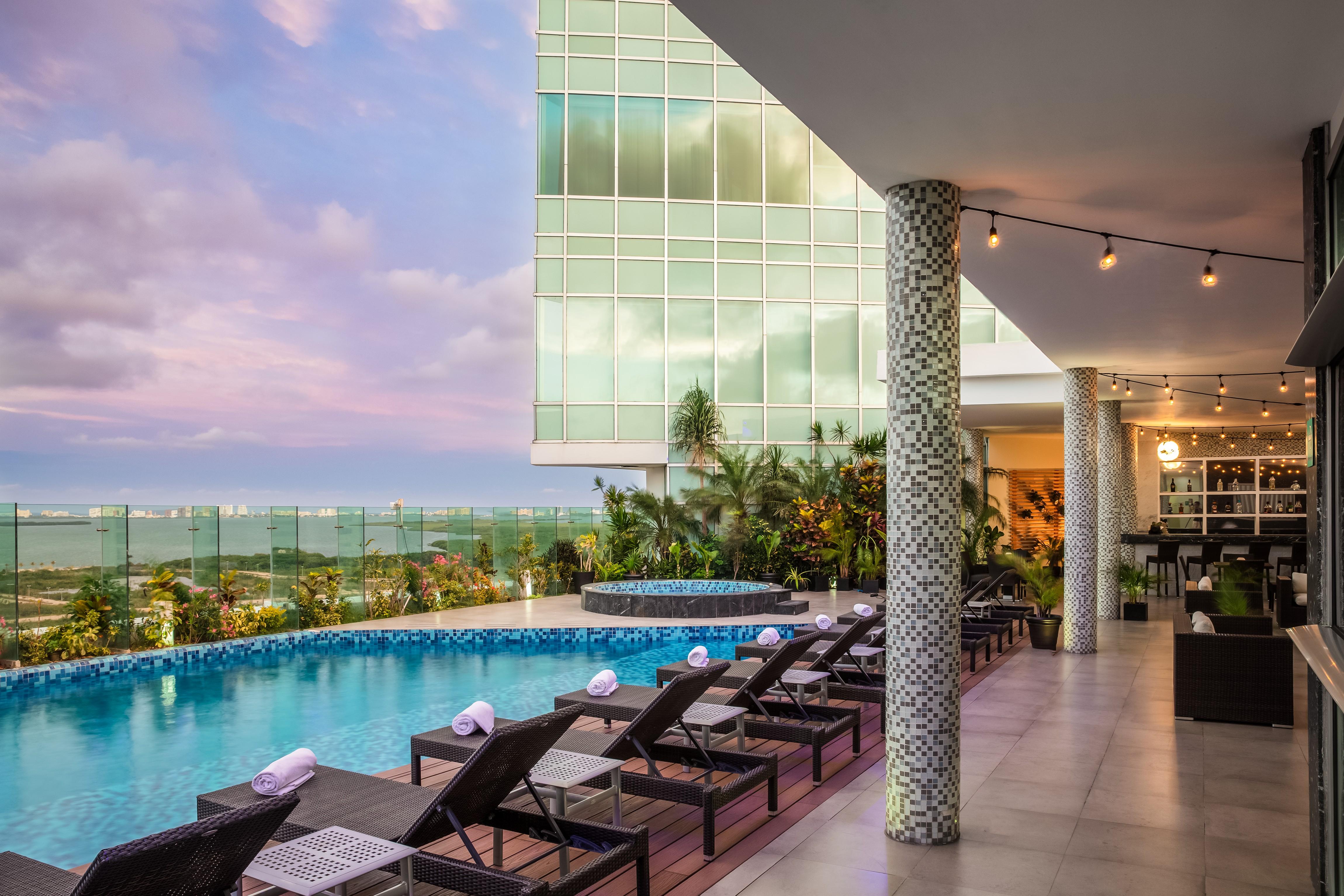 Fiesta Inn Cancun Las Americas Zewnętrze zdjęcie